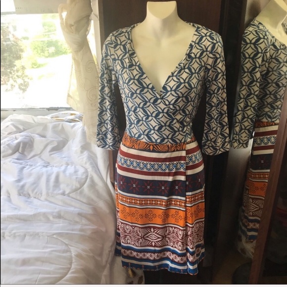 SOLD Diane Von Furstenberg silk 3/4 sleeve dress - Picture 6 of 8